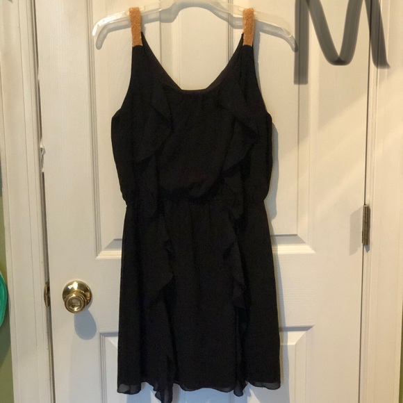 Clothes - Picture 3 of 7